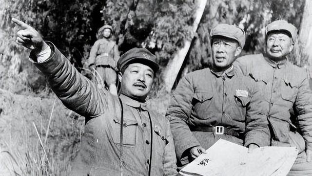 1955年毛主席审阅元帅名单，见到贺龙名字时感叹道：他是个好配角