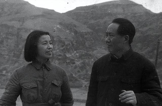 1985年王景清陪李讷去探监，江青问道：你是怎么娶到我闺女的？