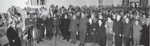 1972年谢富治追悼会，江青要更改举办地点，周总理断然拒绝：不改