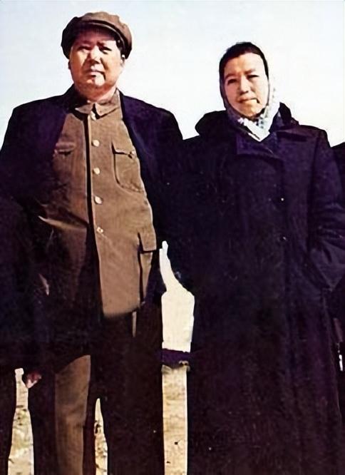 1984年李讷再婚，江青狱中提出为女儿置办嫁妆，李讷如何回答？