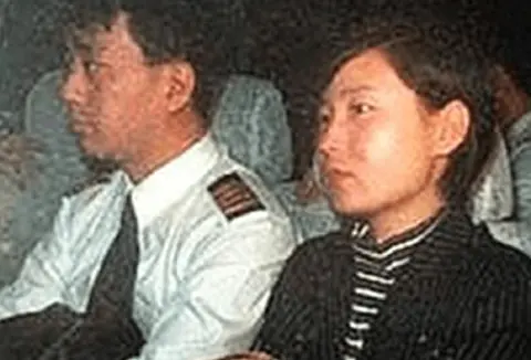 1998年中国机长袁斌不满分房制度，携妻子劫机潜逃台湾，结局如何