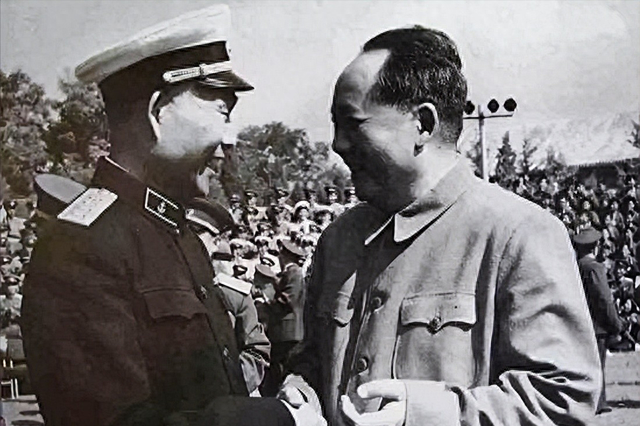 1940年萧劲光打胜仗后要奖励,主席:你去找老蒋要,没想到萧真去了