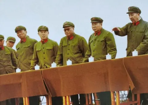 1966年，4位司令无人敢动，毛主席：动一人，全军大乱！他们是谁