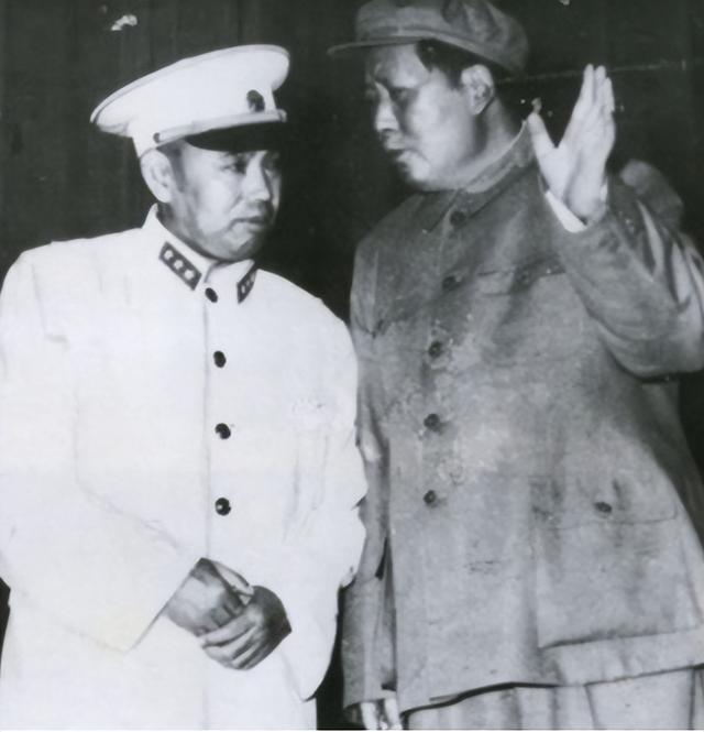 1955年公布南京军区司令人选，毛主席略过这4人，为何点名大老粗