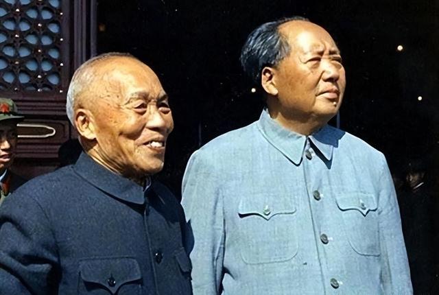 1965年毛主席劝蒋介石回大陆，老蒋提出6个要求，伟人：可以同意