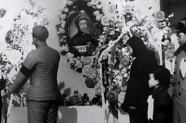 1952年，67军军长在朝鲜离奇去世，死因查明后，彭老总：封锁消息
