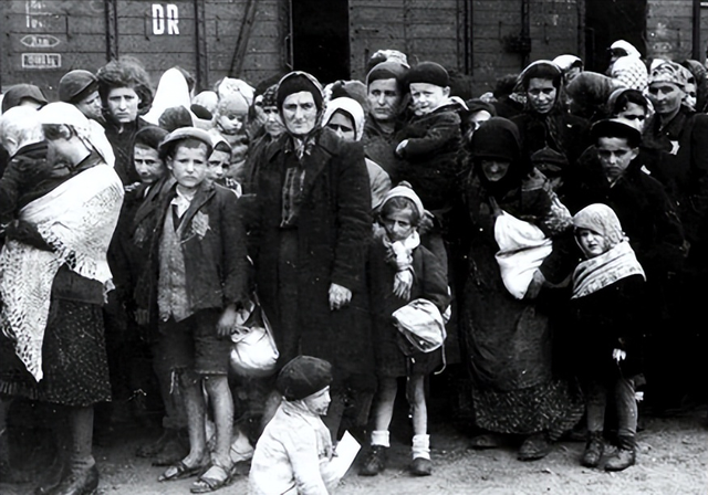100年前，20万白俄难民逃亡至中国，后代骄傲称：我们是中国人