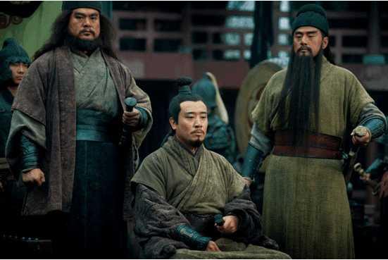刘备出兵打仗为何喜欢带上张飞，撇下关羽，这都是关羽的原因？