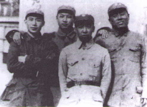 1982年，中将杨国夫逝世让一群日本老兵到灵前祭拜，这是为什么？