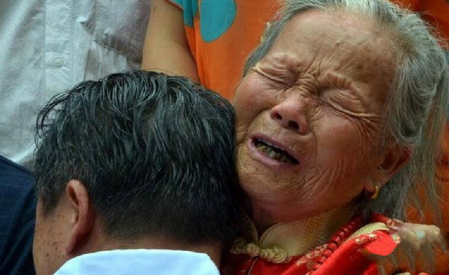 1989年，“已故”老兵返回河南老家，老母亲哭道：你不是牺牲了