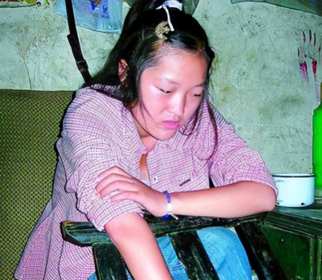 2006年，在高考中故意交白卷的河南女孩蒋多多，后来怎么样了？