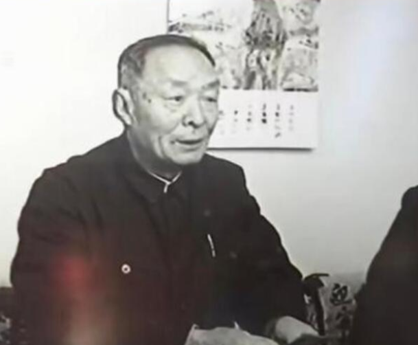 1985年，退休厅长来到沂蒙山区，见到哑老太跪地大哭：救命的娘啊