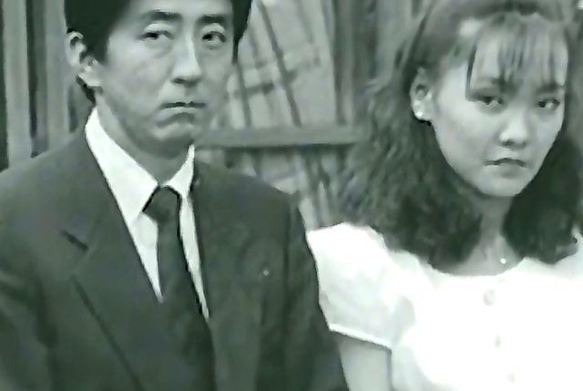 结婚35年没有生育，日本第一夫人安倍昭惠，让安倍头顶一片草原