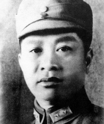 1946年，叶挺飞机不幸撞山遇难，50年后一老农揭开真相：我干的