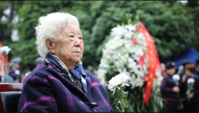 她是出卖江姐叛徒的妻子，今98岁却被国人敬重，她究竟做了什么