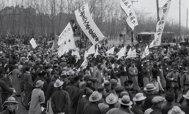 1955年周总理见到初恋女友，感慨道：多年不见，代表小超向你问好