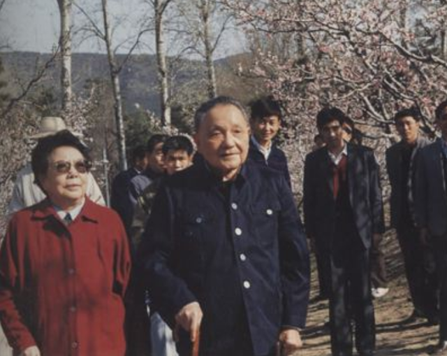 1997年邓小平逝世，卓琳忍痛给江泽民写信：小平临终前交代了4点