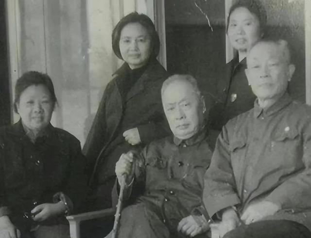 1964年陈毅和张茜闹矛盾，深夜问秘书：离婚办什么手续，后来如何