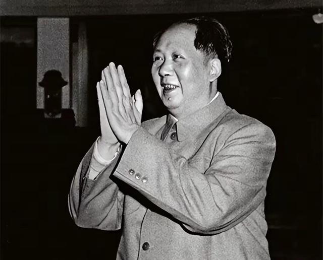 65年中央考虑杨成武当总参谋长，林彪提出异议，毛主席顿知其用意