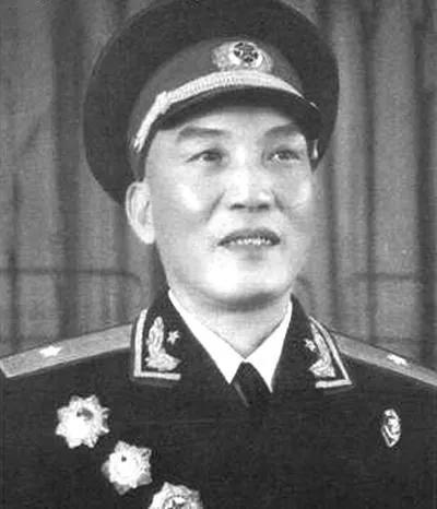 1975年熊伯涛少将死因成谜，院方提出解剖尸检，妻子：到此为止吧