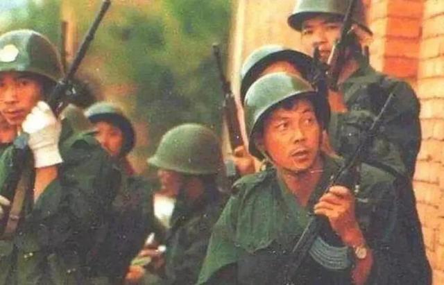 1988年，四川出动1516名军警，耗时三天两夜，只为抓捕两名悍匪！