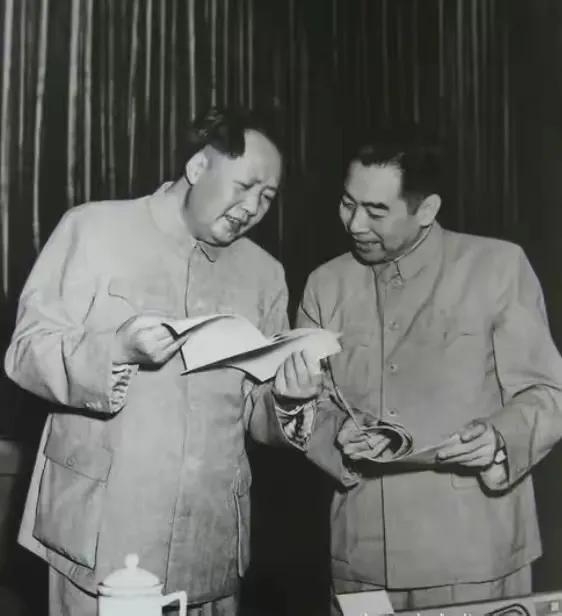 1948年，江青前夫被任命为天津市市长，后来他多次找毛主席求援助