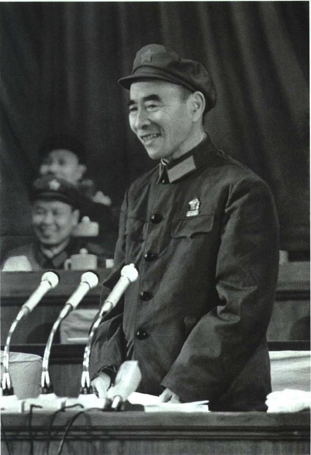 1955年授衔前，陈光自焚去世，林彪得知后：如果不死，必是大将