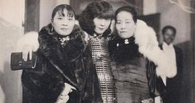 1916年，18岁于凤至嫁15岁张学良，新婚之夜，她却提出一奇葩要求