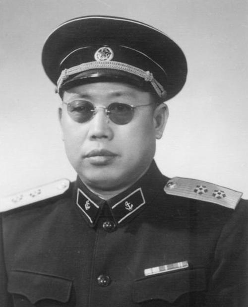 1955年陈光授衔前自焚身亡，林彪得知后：如果不死，他至少是大将