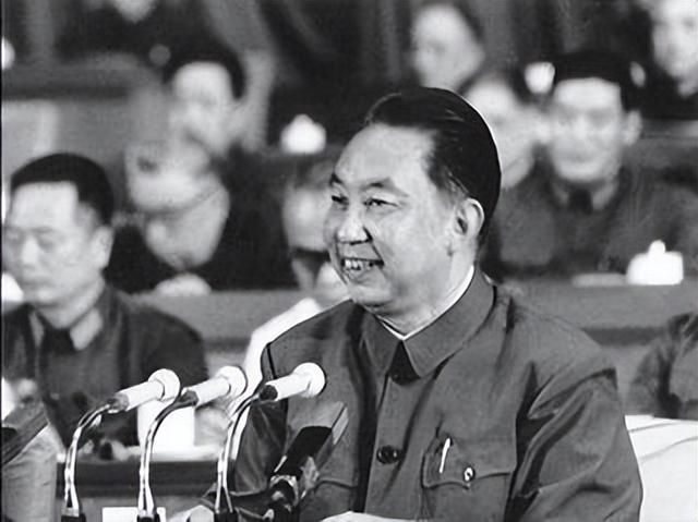 1971年许世友接到毛主席密令，紧急调动两个师，迅速将王维国抓捕