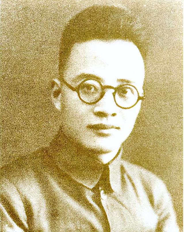 1949年毛主席密令罗瑞卿查案，罗深有顾虑，主席：天塌了我替你顶