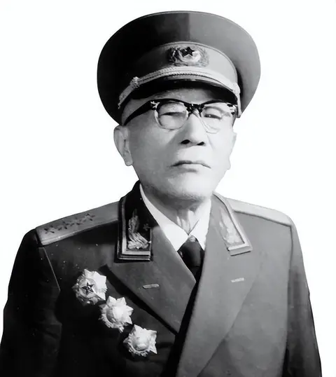 林彪反对入朝参战是因为怯战？1985年黄克诚直言：对他别那么苛刻