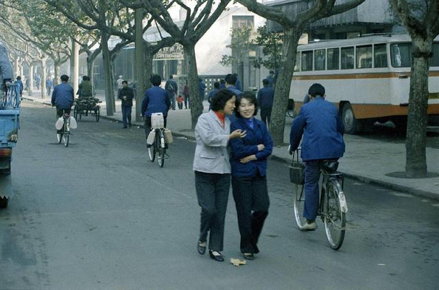 86年上海一高官子弟被判死刑，胡耀邦亲自批示：中国没有特殊公民