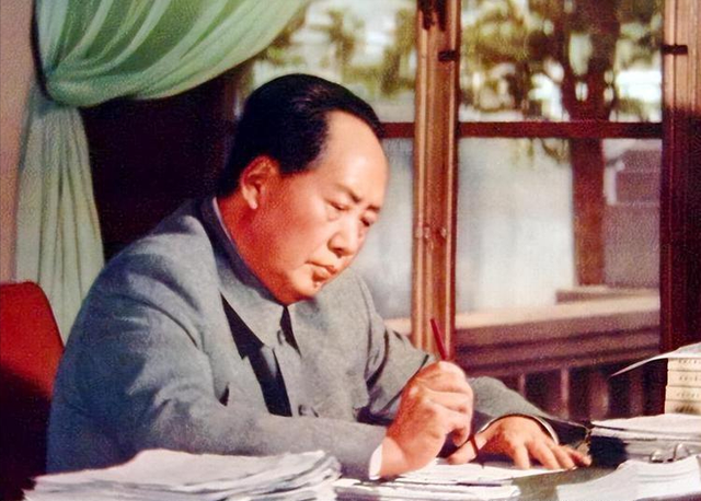 1937年60岁老秀才要求离开红军，毛主席：您今后的辉煌由我来书写