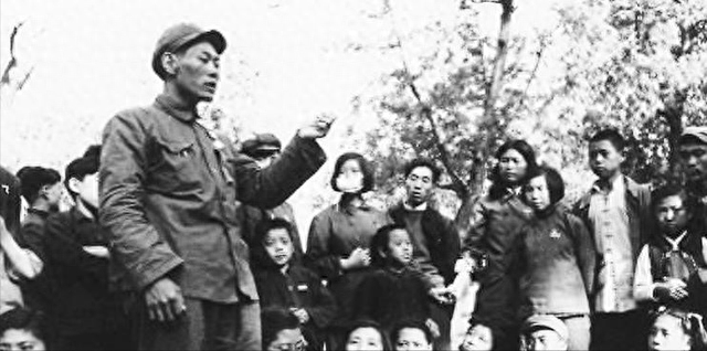 1951年志愿军火车站被炸，彭德怀连夜下令：立即停止雇佣朝鲜员工