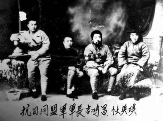 34年抗日名将吉鸿昌牺牲，妻儿接连失踪，15年后真相在天安门出现