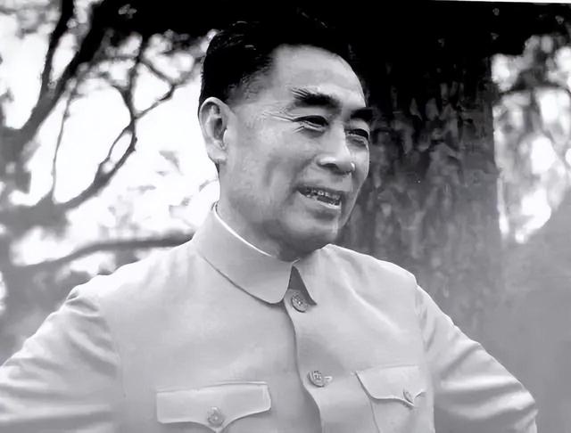 1947年李仙洲被抓，12年后才交代一个秘密，周总理称道：大功一件