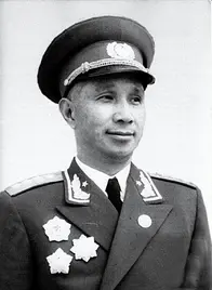 1958年粟裕被批，台下元帅无一人求情，最后主席却出言为他正名！