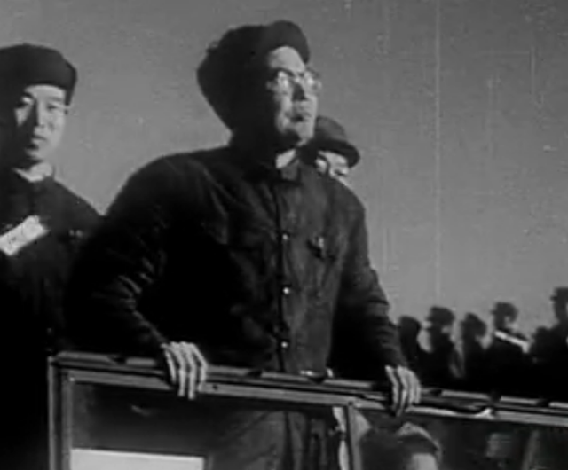 1952年，我国警方在公海向海军下令：炮击英国客轮，出了事我负责